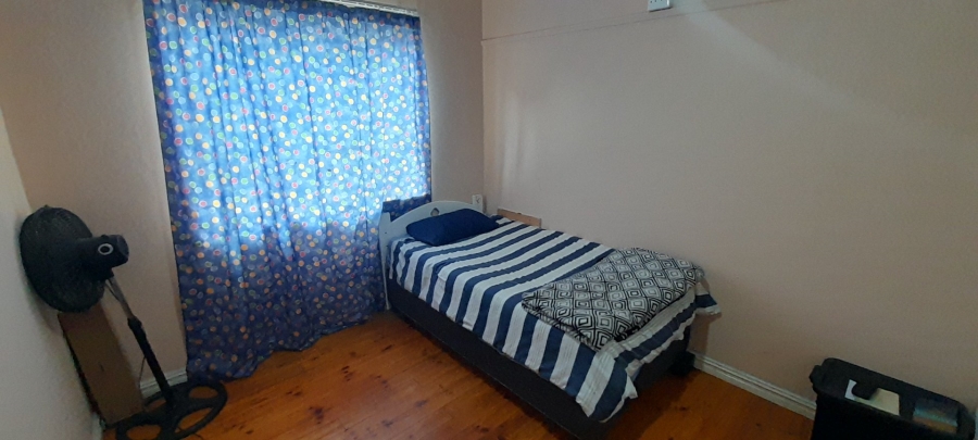 3 Bedroom Property for Sale in Oakdale Western Cape